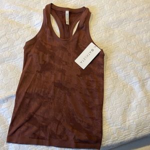 Athleta Momentum Camo Tank